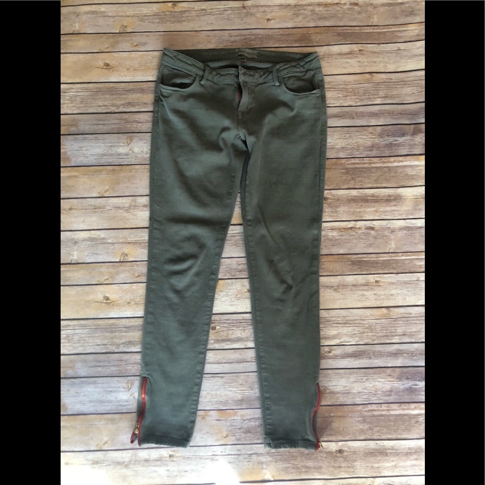 Green Jeans - Etienne Marcel
